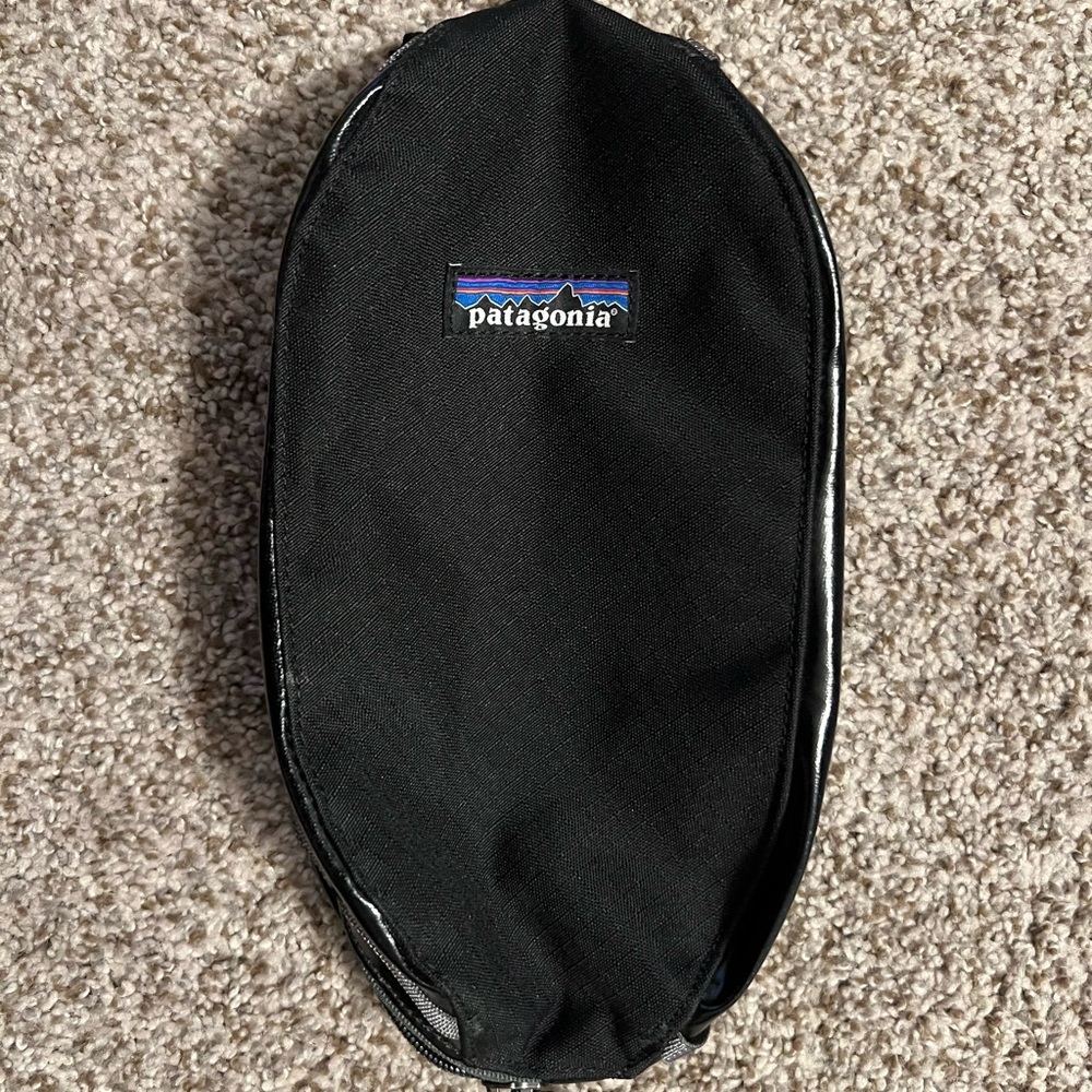 Patagonia Black Hole Cube Small Toiletry Bag 3L